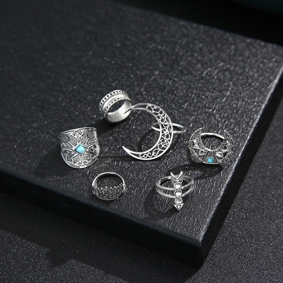 **FERNLEY* 6-Pc Silver x Blue Moon Fashion Ring Set - Picture 1 of 8